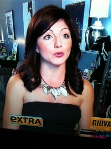 A guest spot on EXTRA! Here is the host wearing my designs and talking about them for 1.5 of precious airtime!
